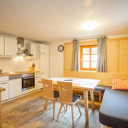 Weberstube Weberhaus Zollhaus Zollstoeckl * Obertilliach